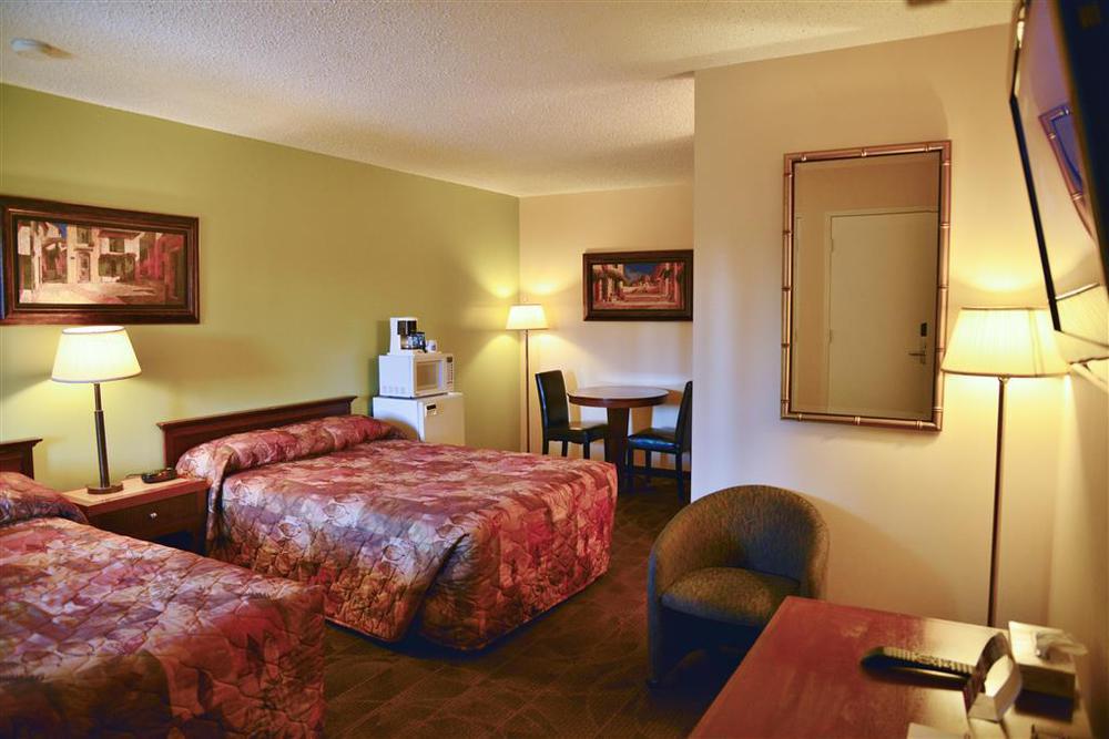Canadas Best Value Inn Whitecourt Δωμάτιο φωτογραφία