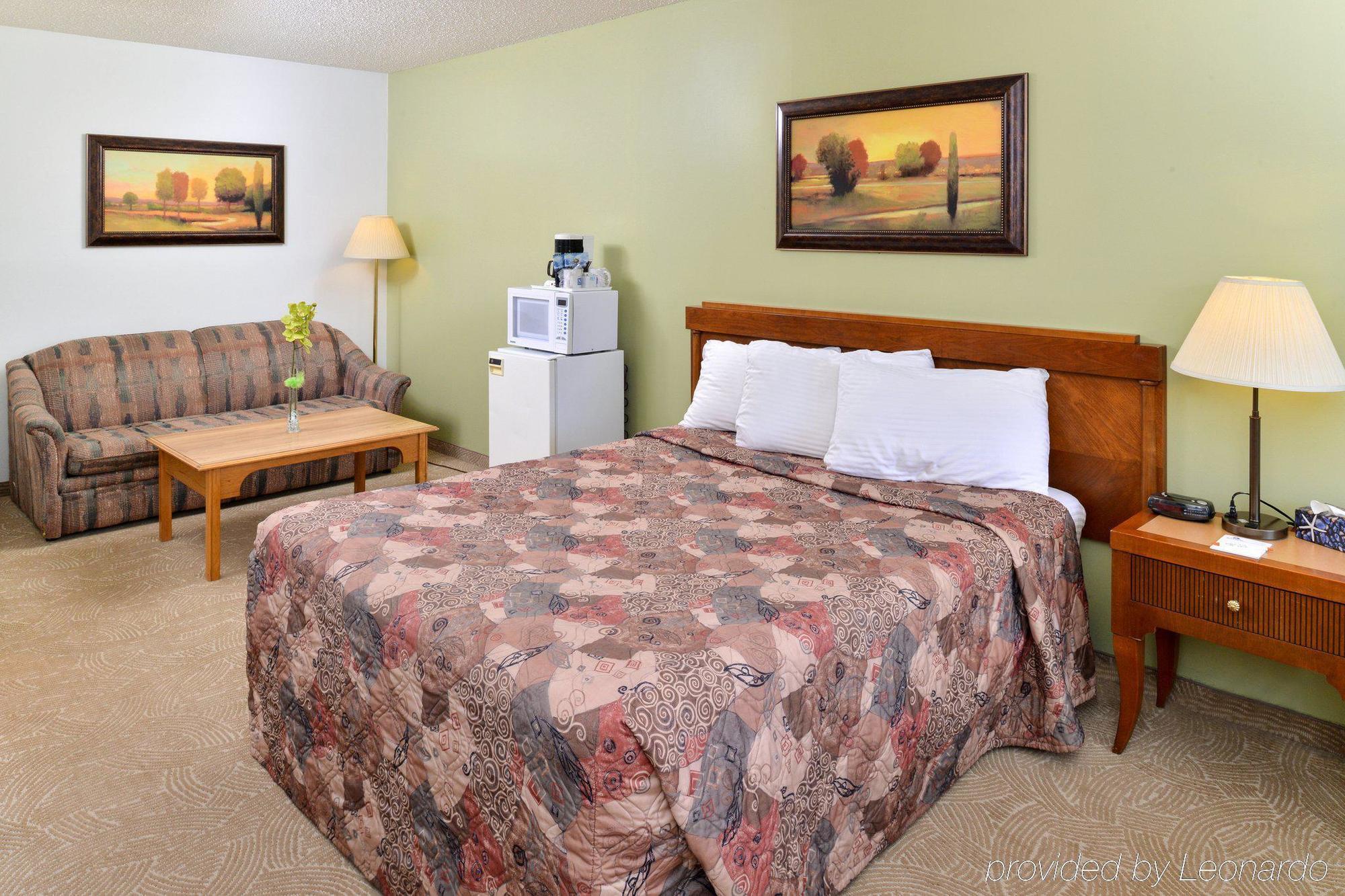 Canadas Best Value Inn Whitecourt Εξωτερικό φωτογραφία