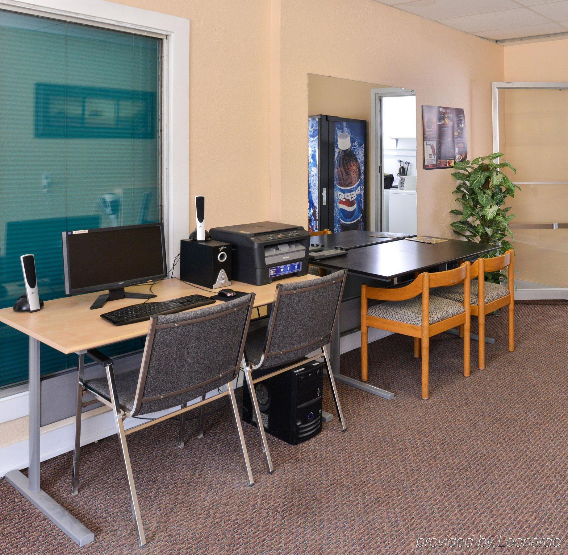 Canadas Best Value Inn Whitecourt Εξωτερικό φωτογραφία