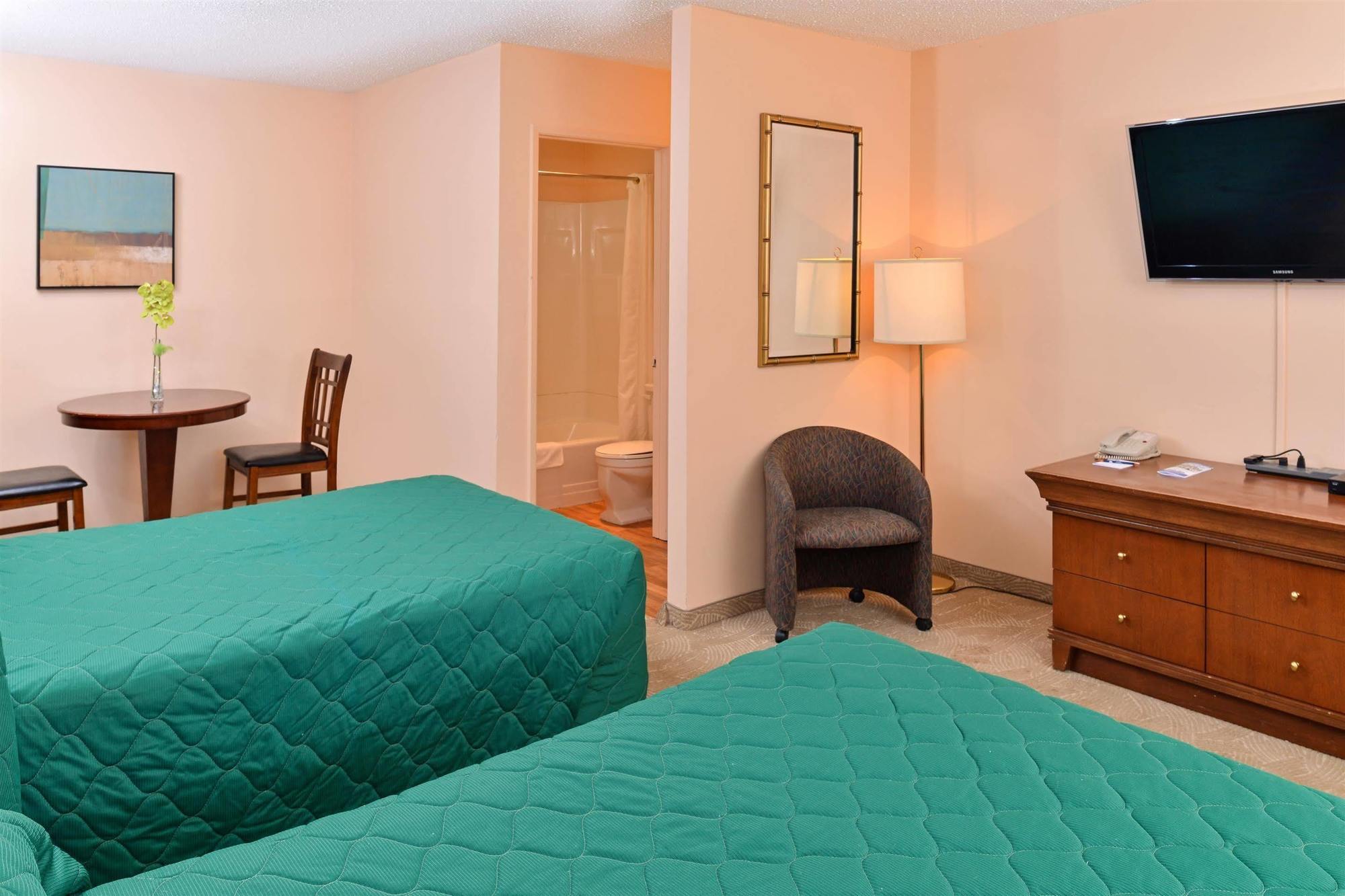 Canadas Best Value Inn Whitecourt Εξωτερικό φωτογραφία