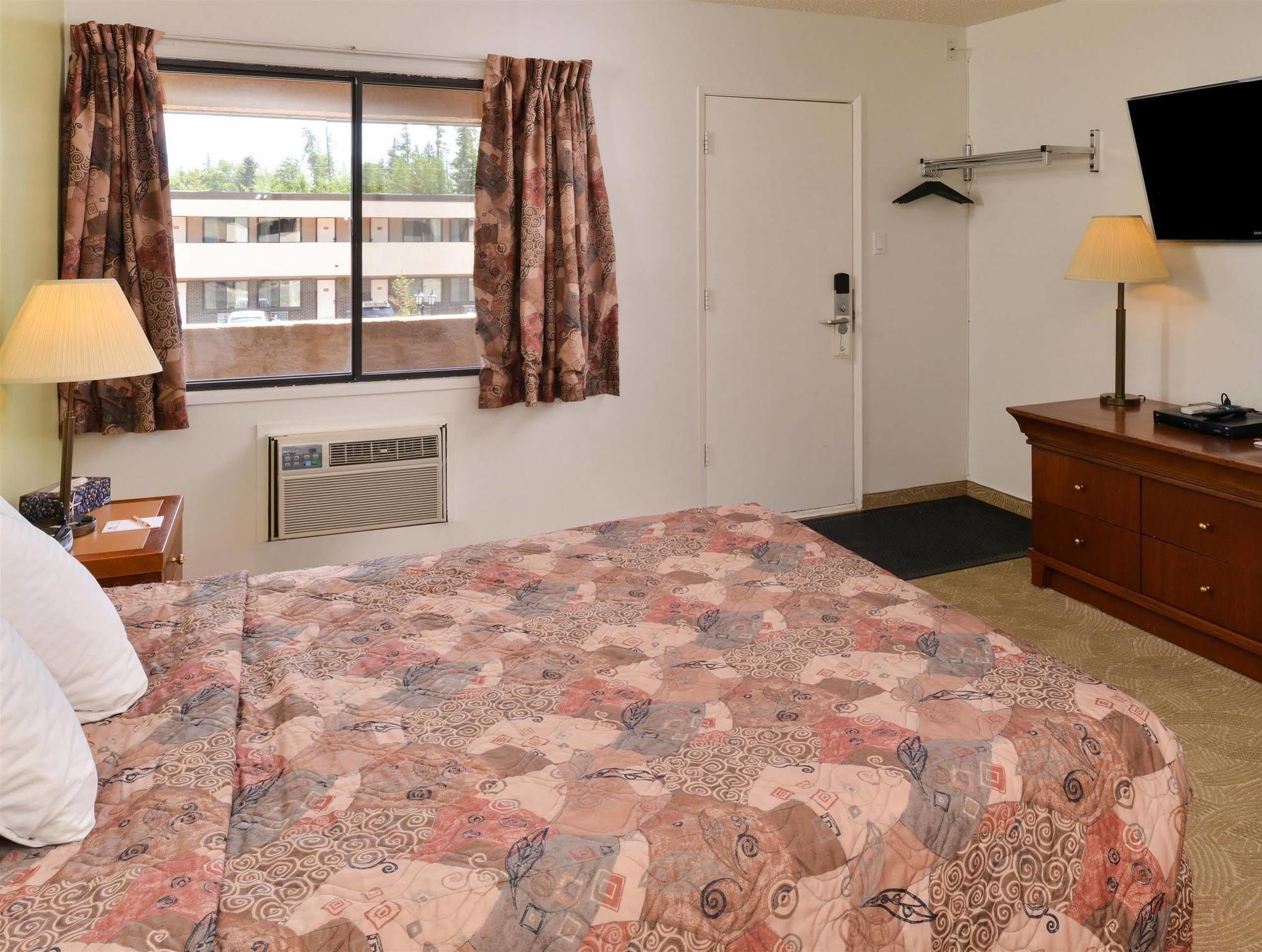 Canadas Best Value Inn Whitecourt Εξωτερικό φωτογραφία